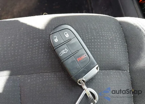 2015 Chrysler 200 Limited из США, поврежденный, VIN 1C3CCCAB9FN724808